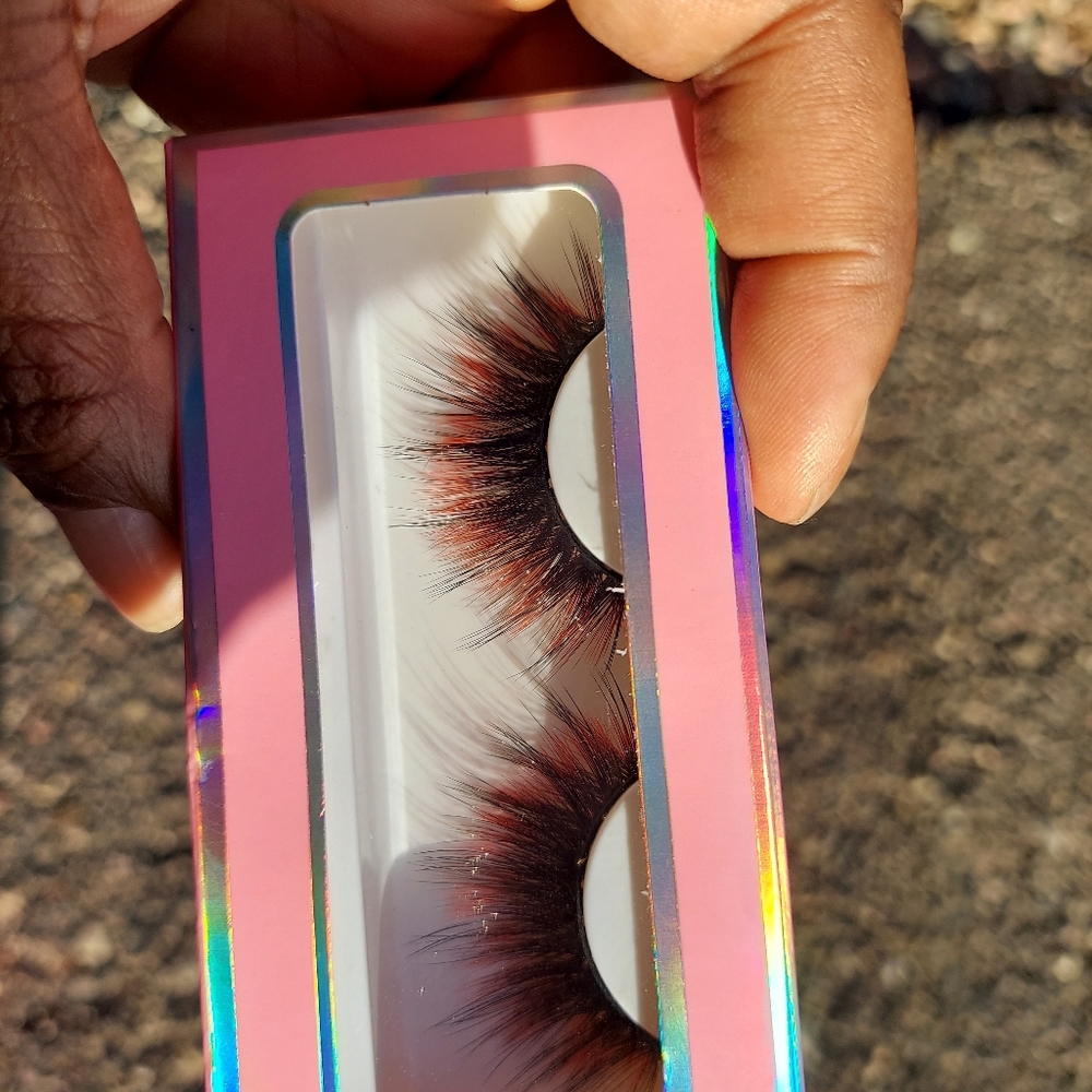 Silk eyelashes